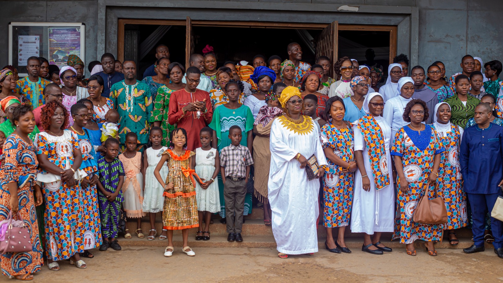 You are currently viewing La fondation AEA vient en appui à la Pouponnière Sainte Claire de Lomé, pour les 10ans du service Bonjour Bébé