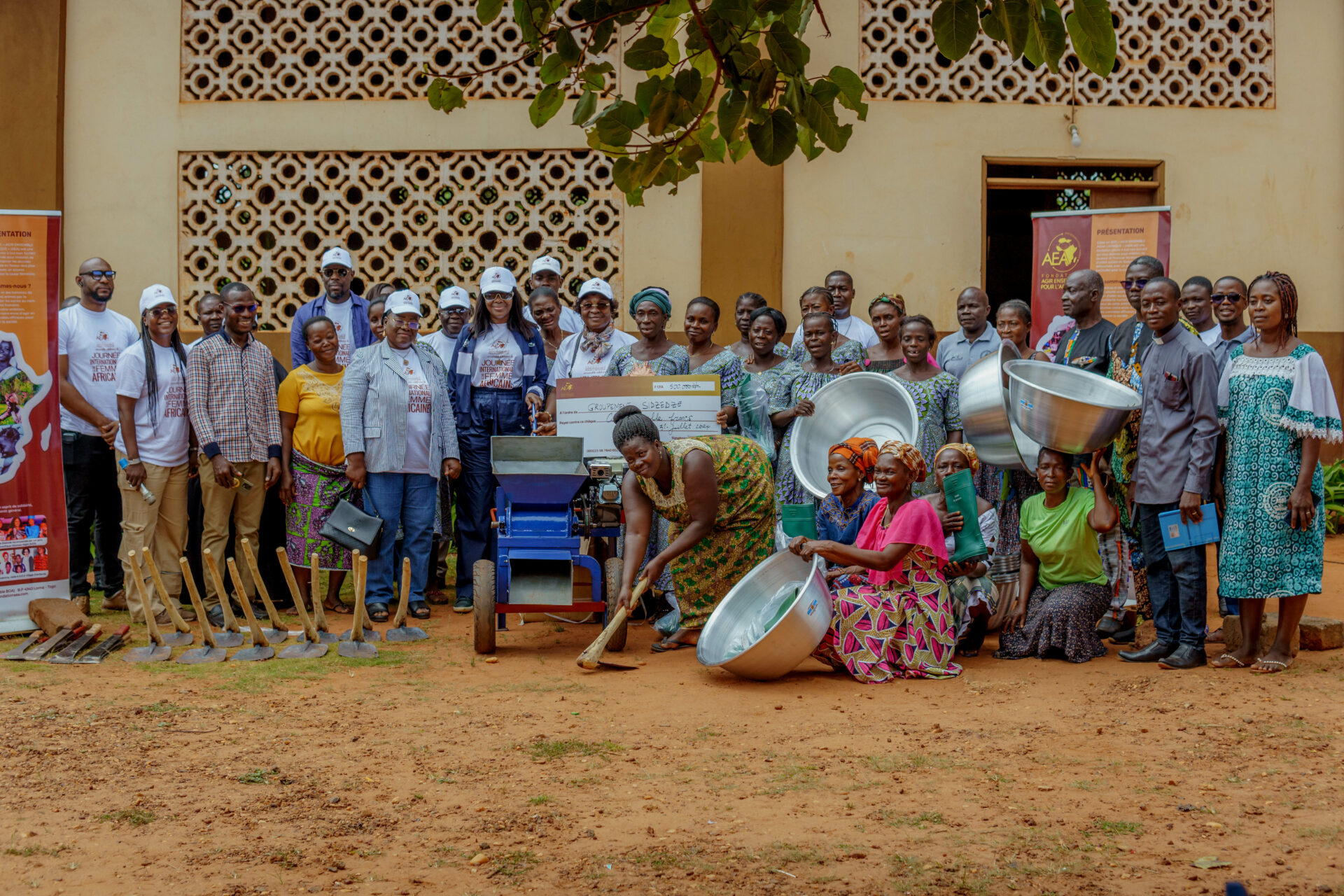 Lire la suite à propos de l’article Célébration de la Journée Internationale de la Femme Africaine  aux côtés des femmes agricultrices de la Préfecture de Zio